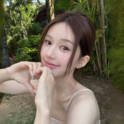 rosy vie❤️‍🔥 群聊头像