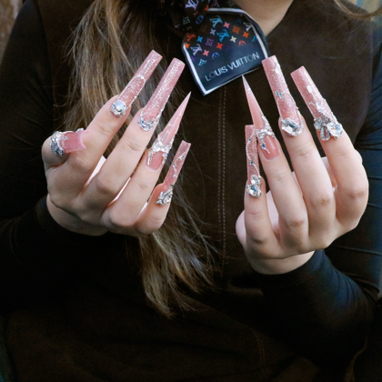 雅麒家的🧚‍♀️小仙女 群聊头像