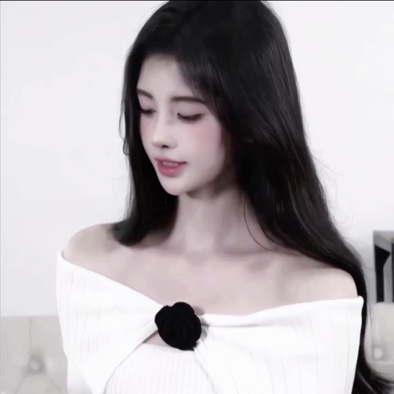 貓尾骨﹎黛🐰 群聊头像