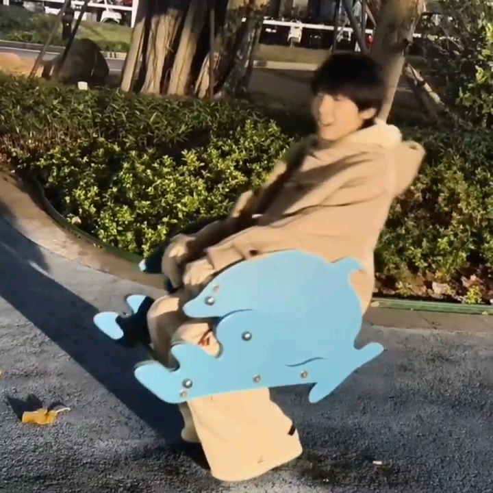羊儿和亚宝素材+更文（关注群主进群） 群聊头像