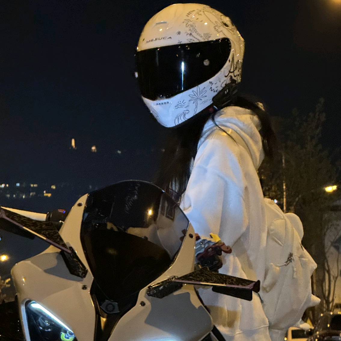 ​​周末溜车大队 群聊头像