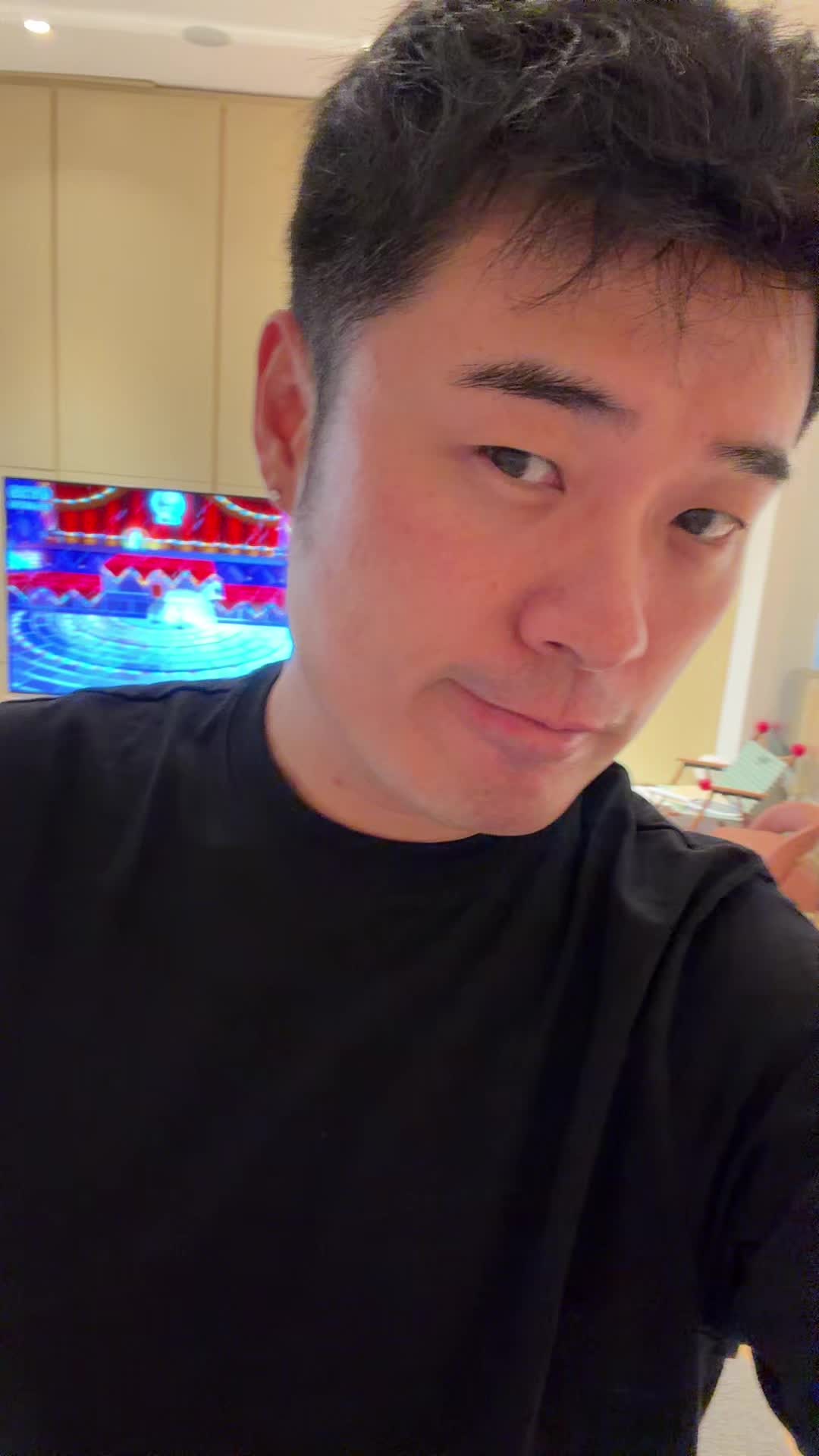 陈赫暑假也得带孩子